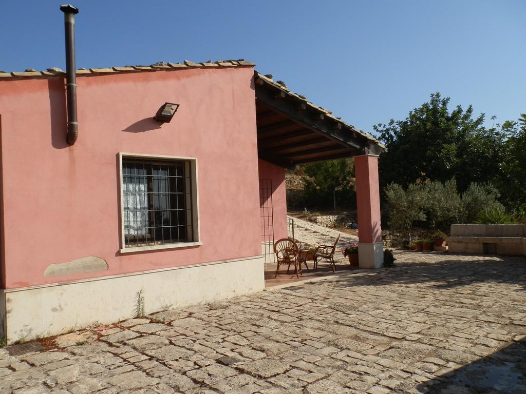 Vila La Pietra Chiaramonte Gulfi Pokoj fotografie